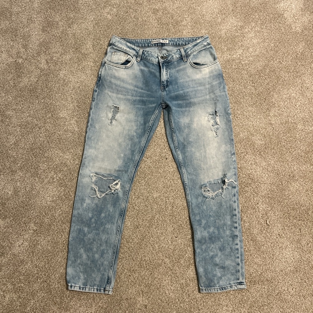 Zara Ripped light wash straight jeans with detail on back leg